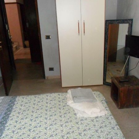 B&B Pinkhouse Milazzo Buitenkant foto