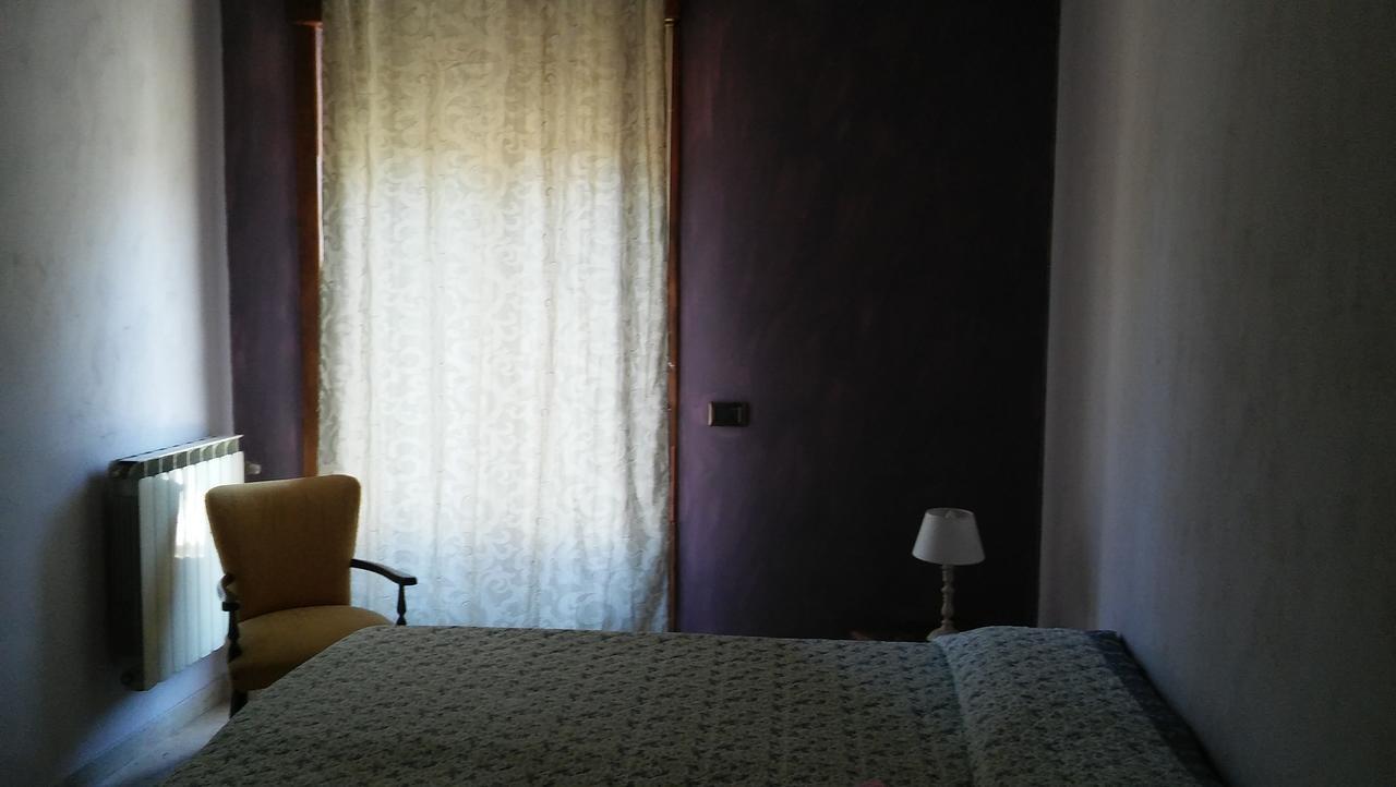 B&B Pinkhouse Milazzo Buitenkant foto